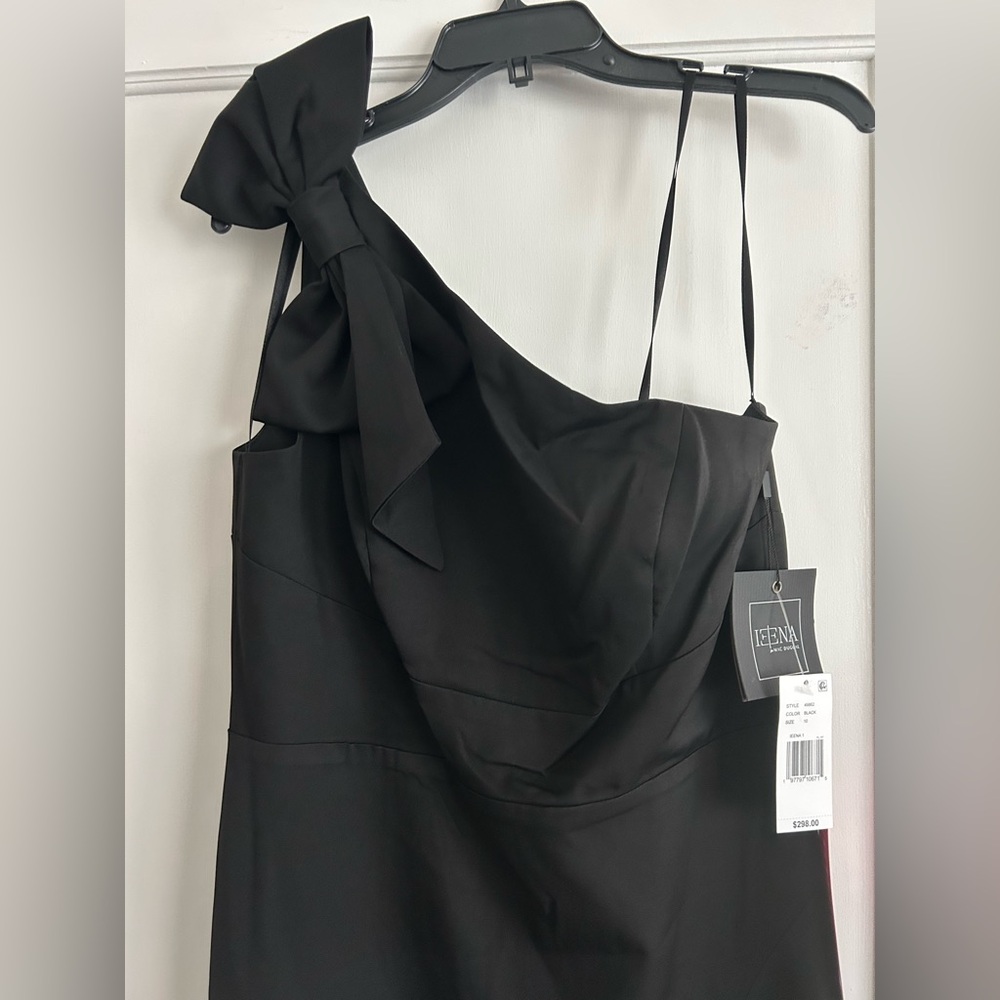 Elegant Black Sleeveless Dress - Picture 5 of 10